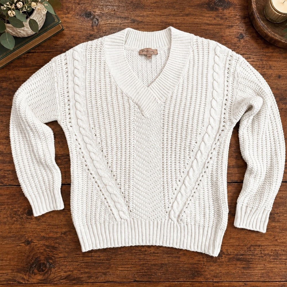 Philosophy White Cable Knit V-Neck Pullover Sweater Womens L Cozy Winter Classic